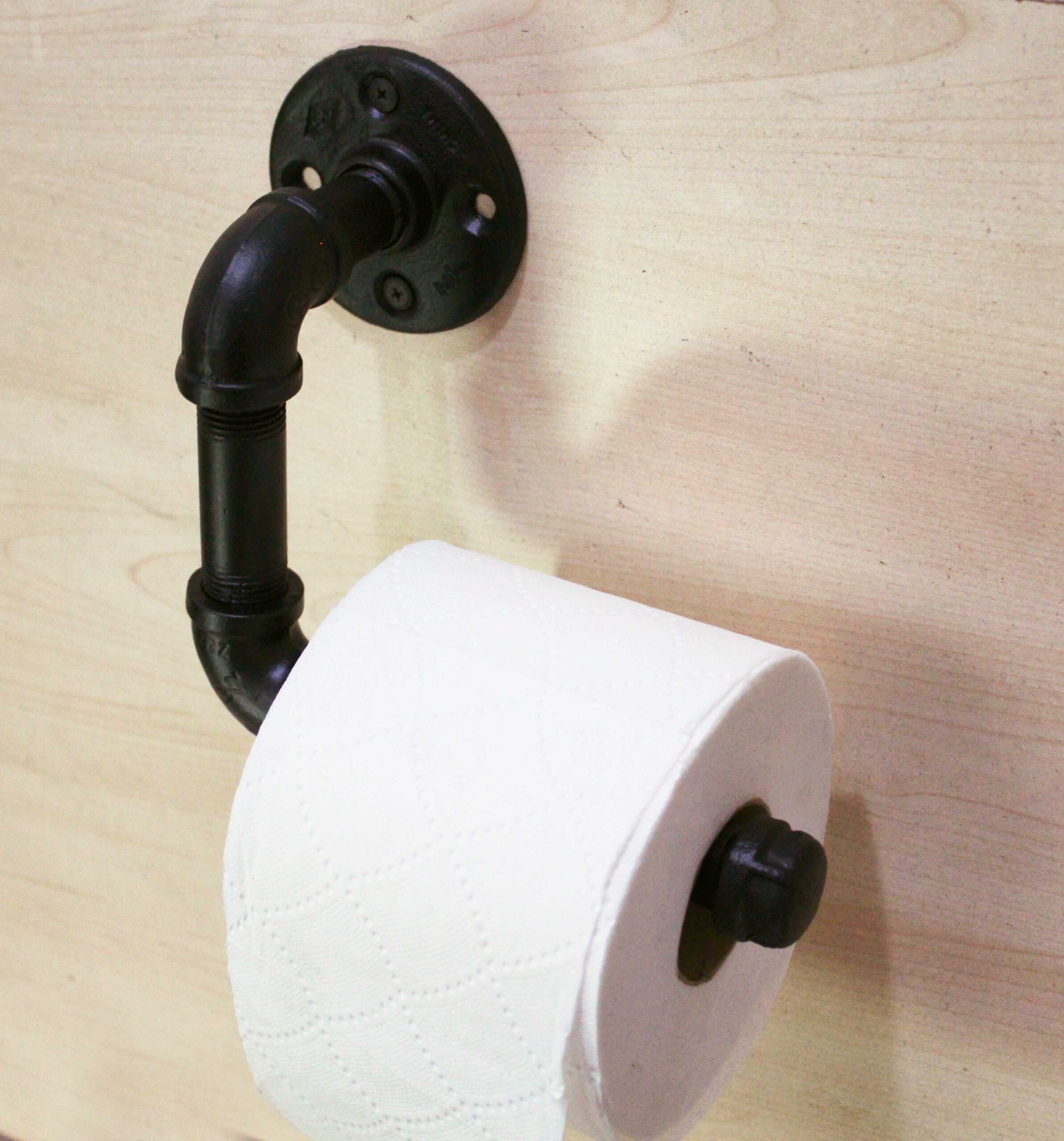 Portarrollos Artesanal "Ixchel" Negro Mate, Estilo Vintage Industrial para Baño, Hecho en México de manera Artesanal con Acero de alta resistencia.
