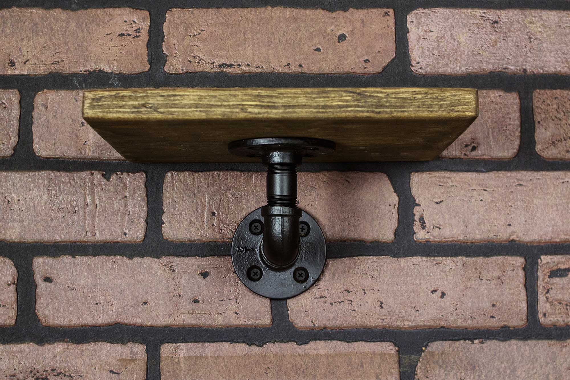 Repisa "Kish" Negro Mate, Estilo Vintage Industrial para Baño, Hecho en México de manera Artesanal con Acero de alta resistencia.